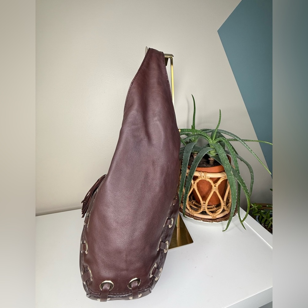 Michael Kors Astor Brown Leather Studded Grommet Tassel Hobo Shoulder Bag Y2K - Picture 3 of 12
